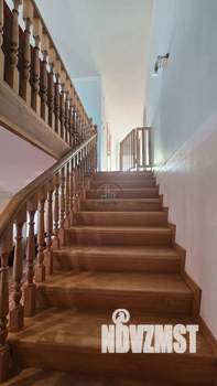 Дом 325м&sup2;, 3-этажный, участок 4 сот.  