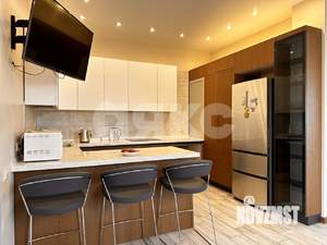 Дом 400м², 2-этажный, участок 6 сот.  