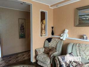 Дом 140м&sup2;, 2-этажный, участок 10 сот.  