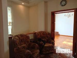 Дом 318м&sup2;, 2-этажный, участок 6 сот.  