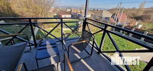 Дом 207м&sup2;, 3-этажный, участок 8 сот.  