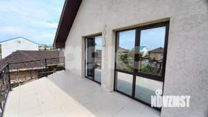 Дом 306м&sup2;, 2-этажный, участок 10 сот.  