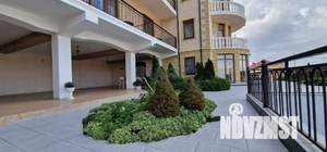 Дом 738м&sup2;, 3-этажный, участок 10 сот.  