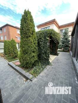 Дом 350м², 2-этажный, участок 6 сот.  