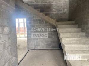 Дом 160м&sup2;, 2-этажный, участок 4 сот.  