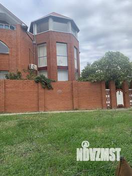 Дом 550м&sup2;, 2-этажный, участок 8 сот.  