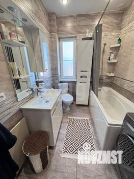 Дом 100м&sup2;, 2-этажный, участок 10 сот.  