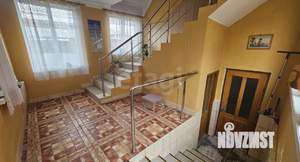 Дом 175м&sup2;, 2-этажный, участок 4 сот.  