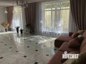 Дом 250м², 3-этажный, участок 4 сот.  