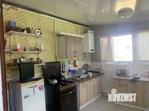 Дом 77м&sup2;, 2-этажный, участок 8 сот.  