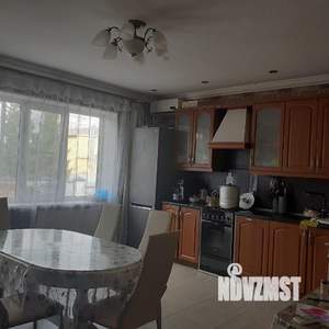 Дом 290м&sup2;, 2-этажный, участок 8 сот.  