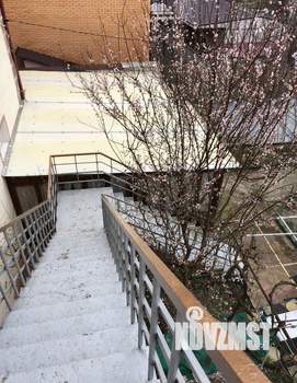 Дом 380м&sup2;, 3-этажный, участок 7 сот.  