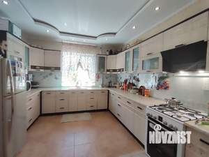 Дом 119м&sup2;, 2-этажный, участок 4 сот.  