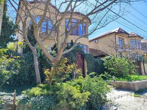 Дом 155м&sup2;, 2-этажный, участок 4 сот.  