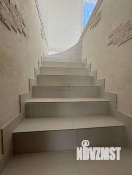 Дом 100м&sup2;, 2-этажный, участок 4 сот.  