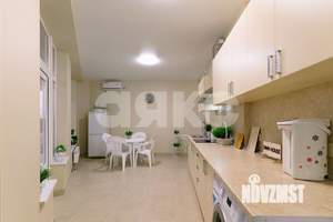 Дом 392м&sup2;, 3-этажный, участок 4 сот.  