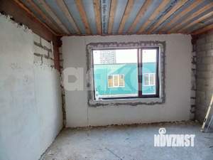 Коттедж 250м&sup2;, 2-этажный, участок 5 сот.  