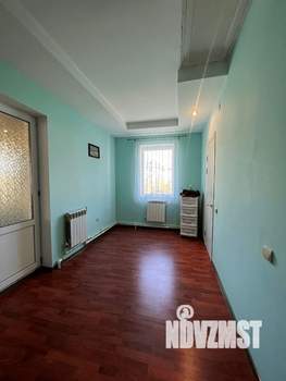 Дом 295м&sup2;, 2-этажный, участок 10 сот.  