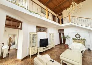 Дом 253м&sup2;, 2-этажный, участок 5 сот.  