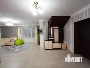 Коттедж 290м², 3-этажный, участок 8 сот.  