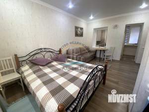 Дом 67м&sup2;, 3-этажный, участок 2 сот.  