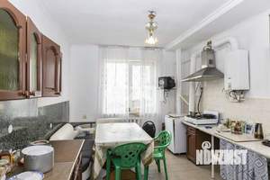 Дом 380м&sup2;, 3-этажный, участок 9 сот.  