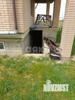 Дом 220м&sup2;, 2-этажный, участок 5 сот.  