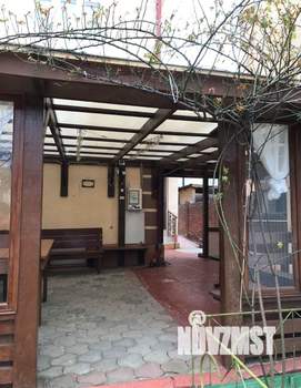 Дом 380м&sup2;, 3-этажный, участок 7 сот.  