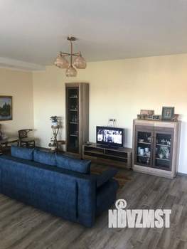 Дом 190м&sup2;, 2-этажный, участок 5 сот.  