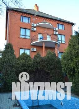 Дом 800м&sup2;, 4-этажный, участок 7 сот.  