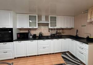 Дом 240м², 3-этажный, участок 8 сот.  