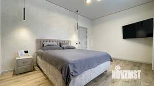 Дом 210м&sup2;, 2-этажный, участок 5 сот.  