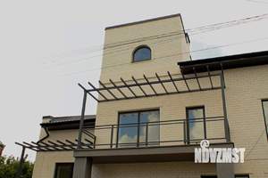 Дом 272м², 2-этажный, участок 10 сот.  