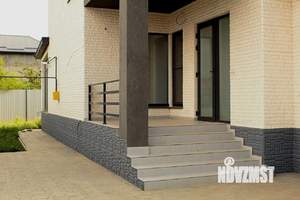 Дом 240м², 2-этажный, участок 6 сот.  