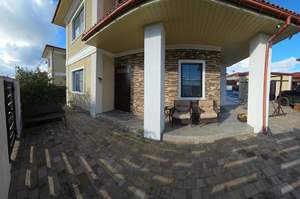 Дом 175м&sup2;, 2-этажный, участок 0 сот.  