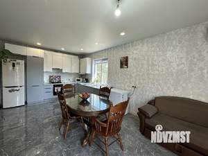 Дом 80м&sup2;, 2-этажный, участок 5 сот.  