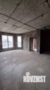 Дом 113м&sup2;, 2-этажный, участок 4 сот.  