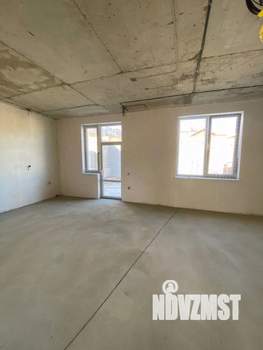 Дом 180м², 2-этажный, участок 5 сот.  