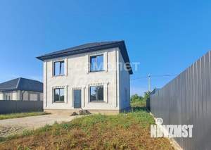 Дом 181м&sup2;, 2-этажный, участок 4 сот.  