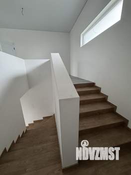 Дом 270м², 2-этажный, участок 6 сот.  