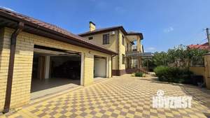 Дом 350м², 2-этажный, участок 10 сот.  