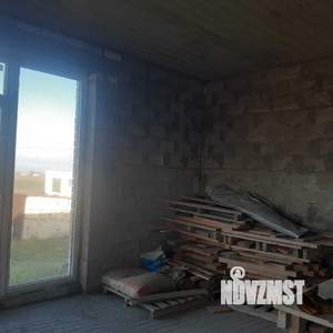 Дом 90м&sup2;, 2-этажный, участок 5 сот.  