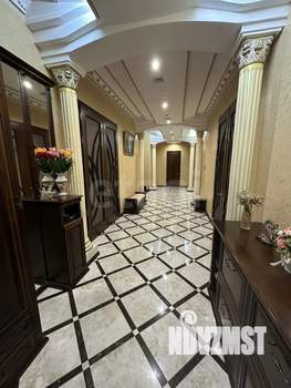 Дом 485м&sup2;, 2-этажный, участок 7 сот.  