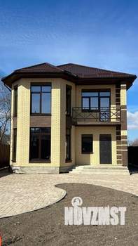 Дом 200м&sup2;, 2-этажный, участок 7 сот.  