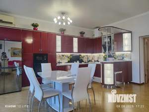 Дом 206м&sup2;, 2-этажный, участок 5 сот.  