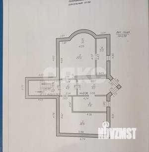 Дом 302м&sup2;, 3-этажный, участок 10 сот.  