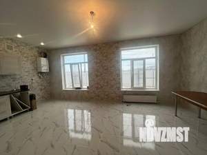 Дом 75м&sup2;, 2-этажный, участок 3 сот.  