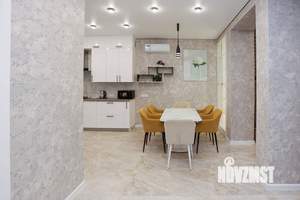 Дом 195м&sup2;, 3-этажный, участок 7 сот.  