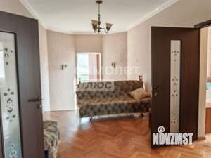 Дом 208м², 2-этажный, участок 8 сот.  