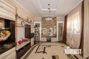 Дом 242м&sup2;, 3-этажный, участок 10 сот.  